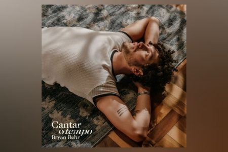 “Cantar o tempo”: Bryan Behr lança coletânea de 14 faixas que apresentam o tempo em diferentes perspectivas