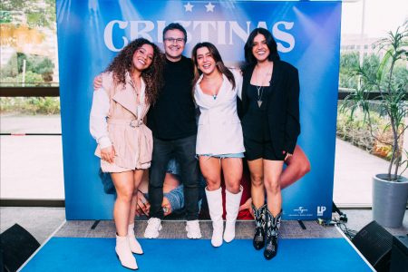 Dupla Cristinas, empresariada por Lauana Prado, assina contrato com a Universal Music e se prepara para lançar seu primeiro projeto audiovisual